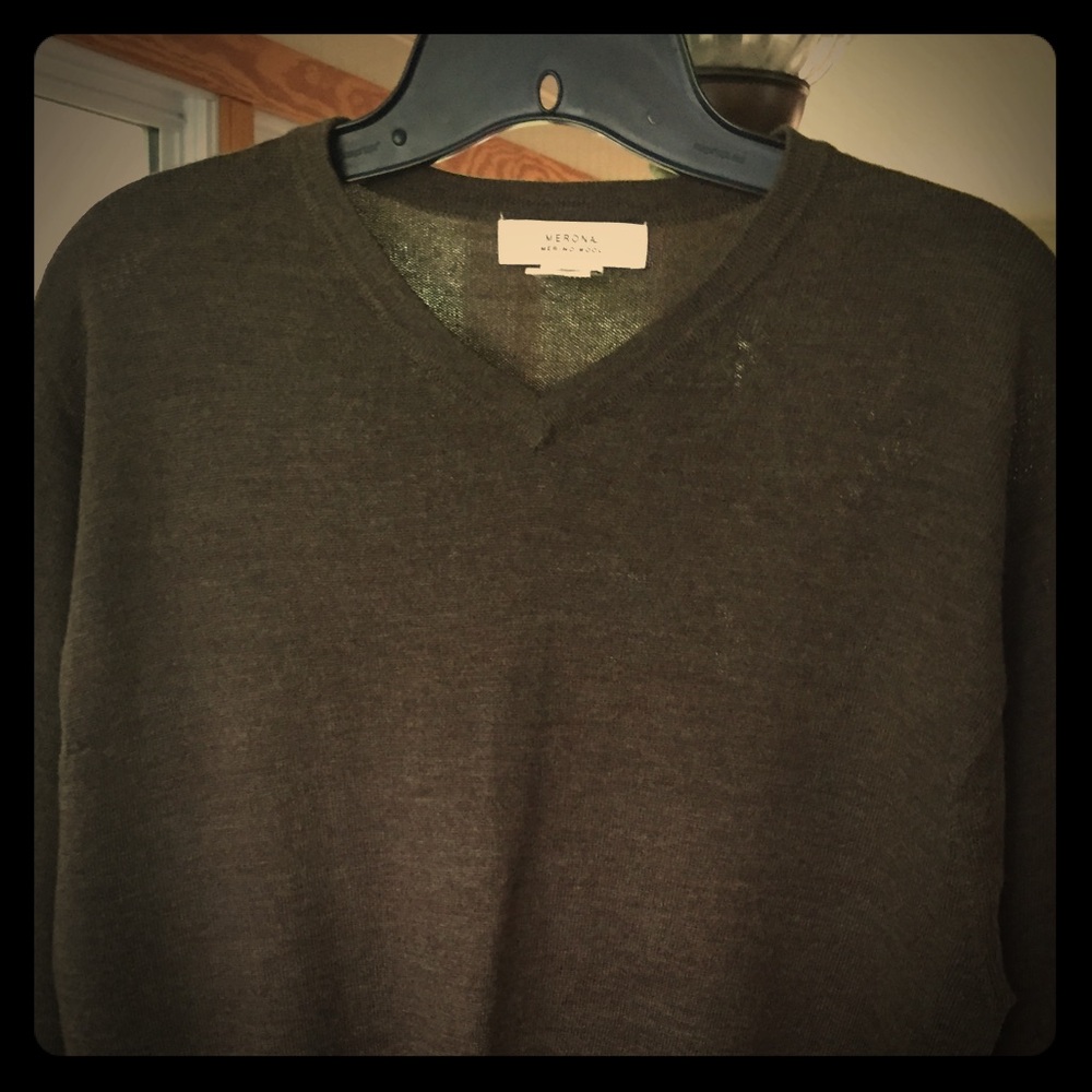 Men’s sweater